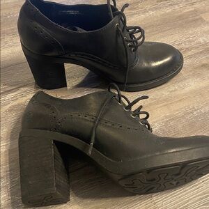NWOT BORN Leather Chunky Heel Oxfords Black Lace-Up 9